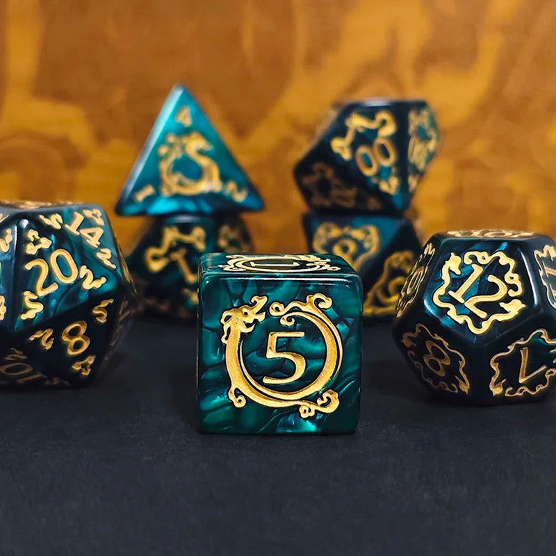 7PCS DND Dragon Pattern Polyhedral Dice Set