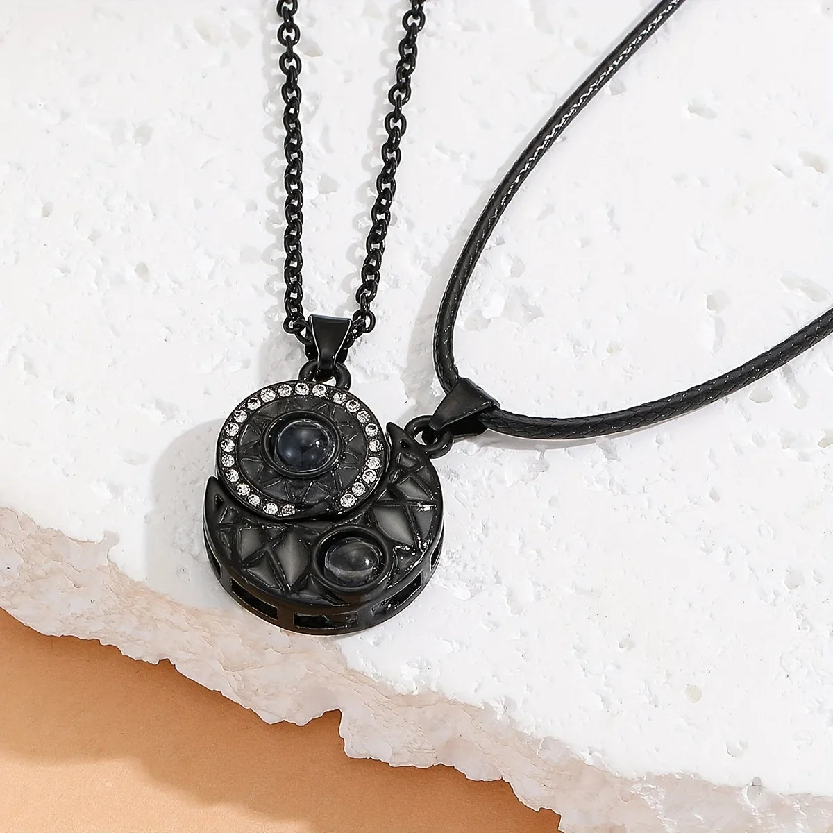 Moon & Sun Projection Couple Necklaces – 100 Languages