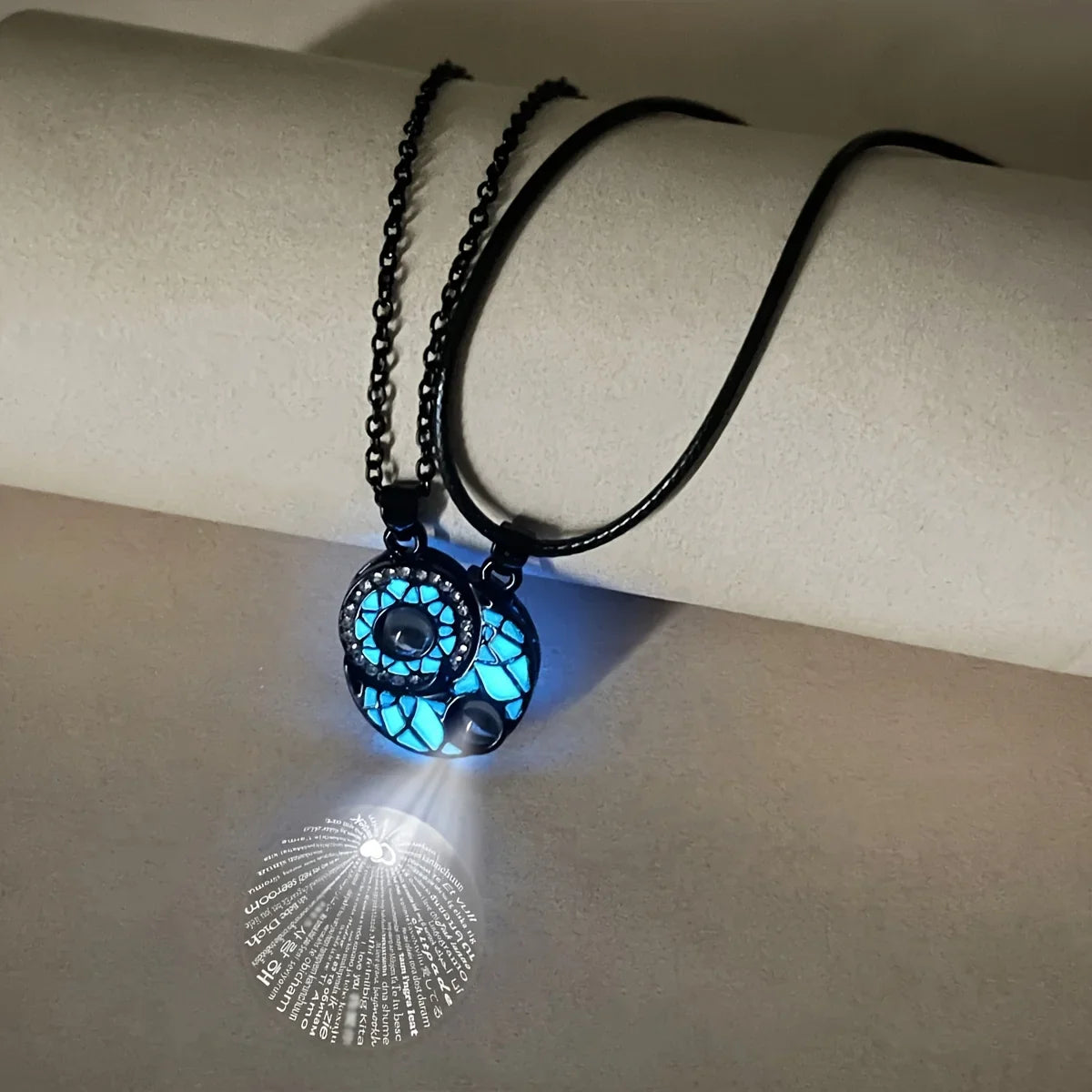 Moon & Sun Projection Couple Necklaces – 100 Languages